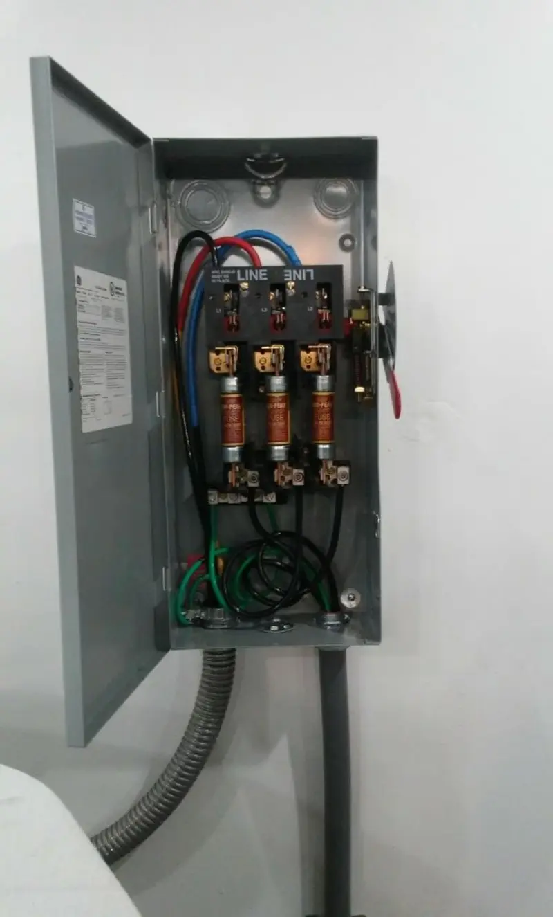 Three-phase disconnect switch installed for Smoke Detector Installation in Buies Creek